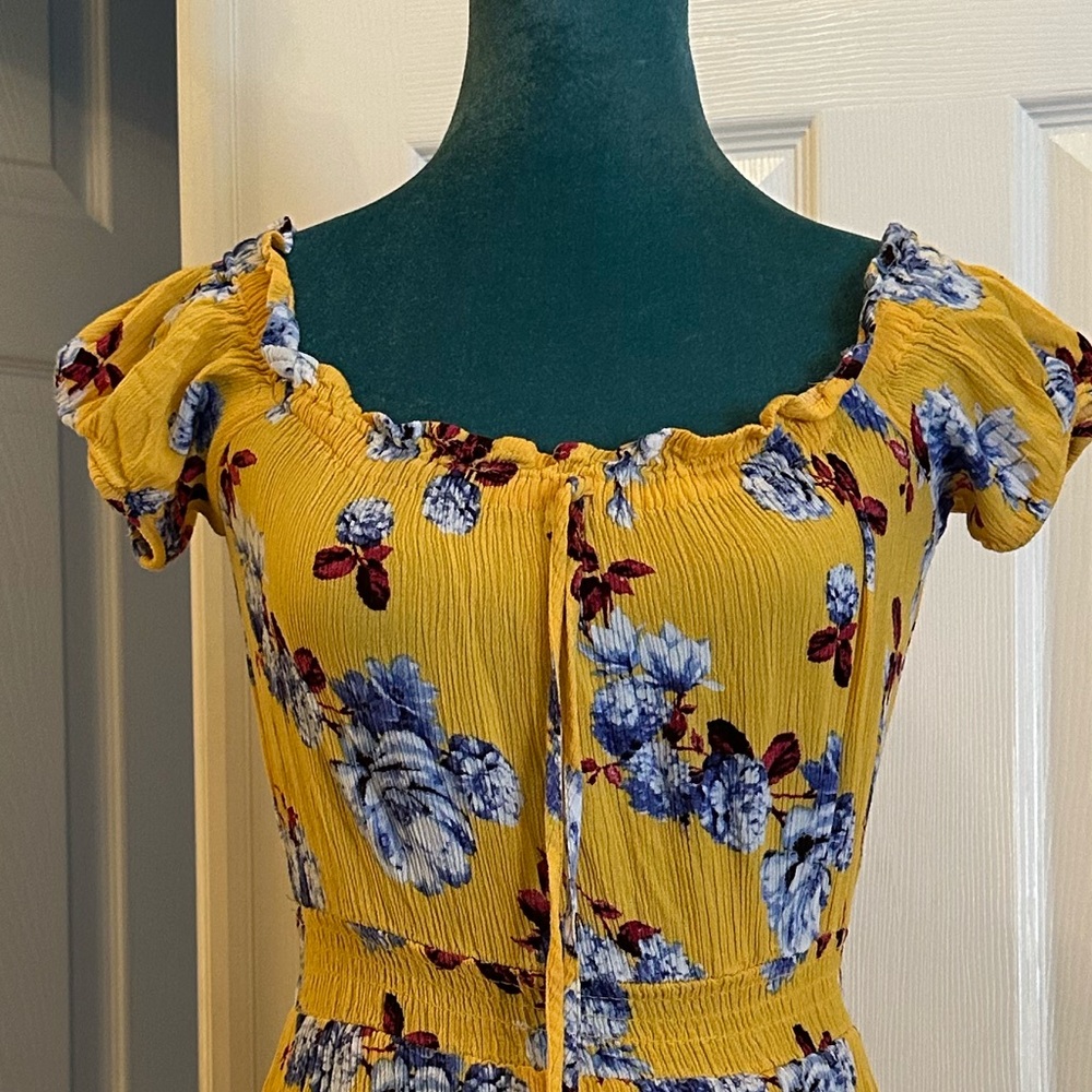Rue21 Dress - Picture 2 of 8
